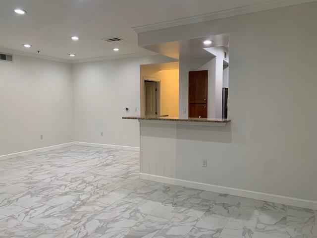 Primary Photo - 330 Las Colinas Blvd E