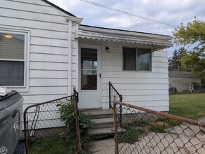 Building Photo - 23245 Ford St