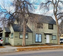 Building Photo - 826 3rd Ave S