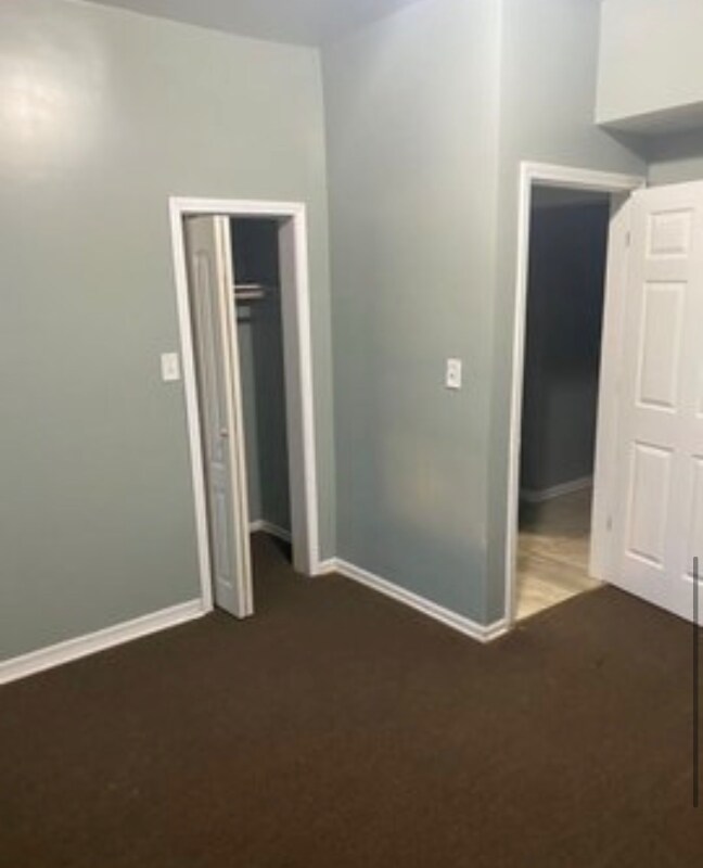 Foto del edificio - 7700 S Cornell Ave