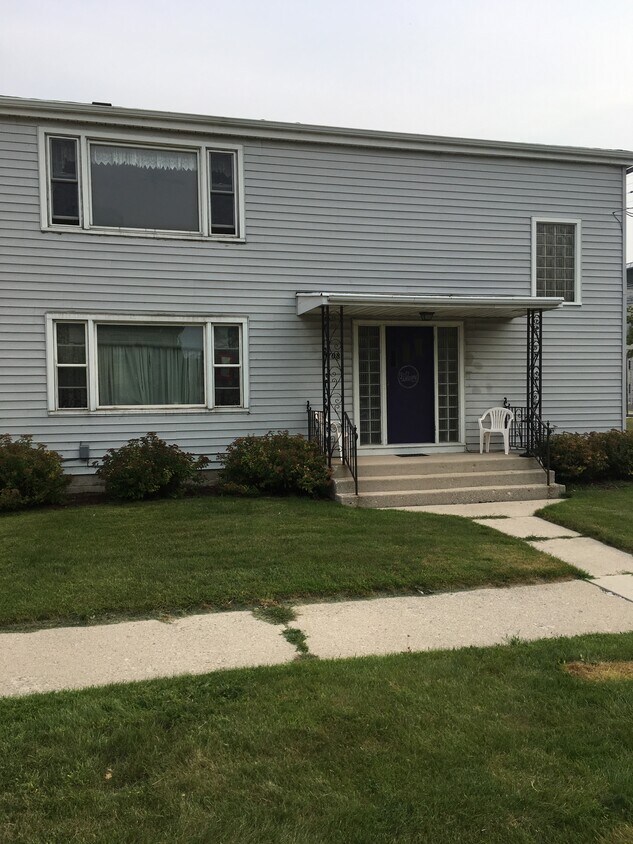 708 Marshall St Unit 708 Marshall St 3, Manitowoc, WI 54220