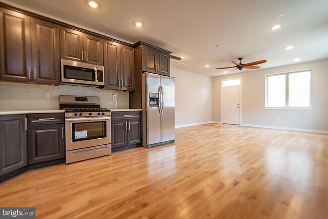 Building Photo - 1713 S 20th St