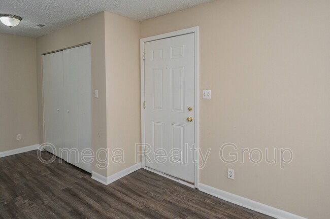 Foto del edificio - 3330 Meridian St N