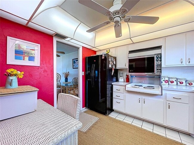 Foto del edificio - 4650 Cove Cir