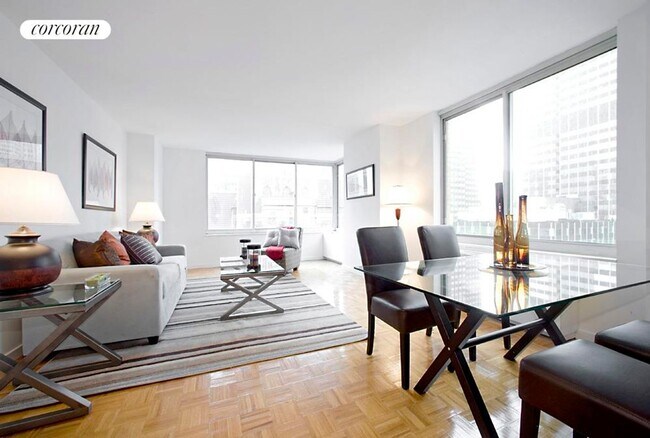 Foto del edificio - 145 E 48th St