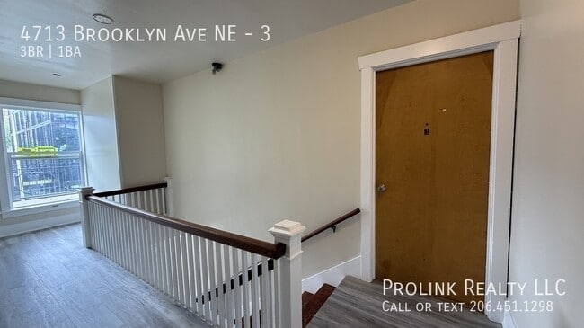 Building Photo - 4713 Brooklyn Ave NE