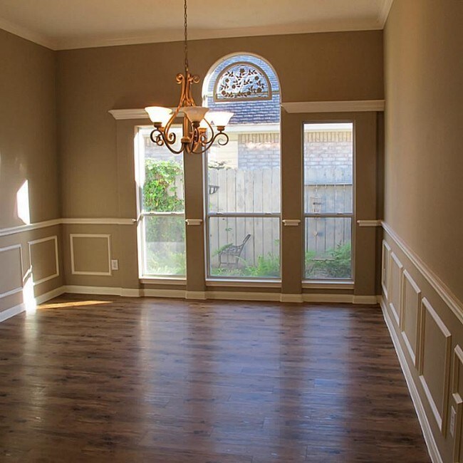 Foto del edificio - 1490 Garden Lakes Dr