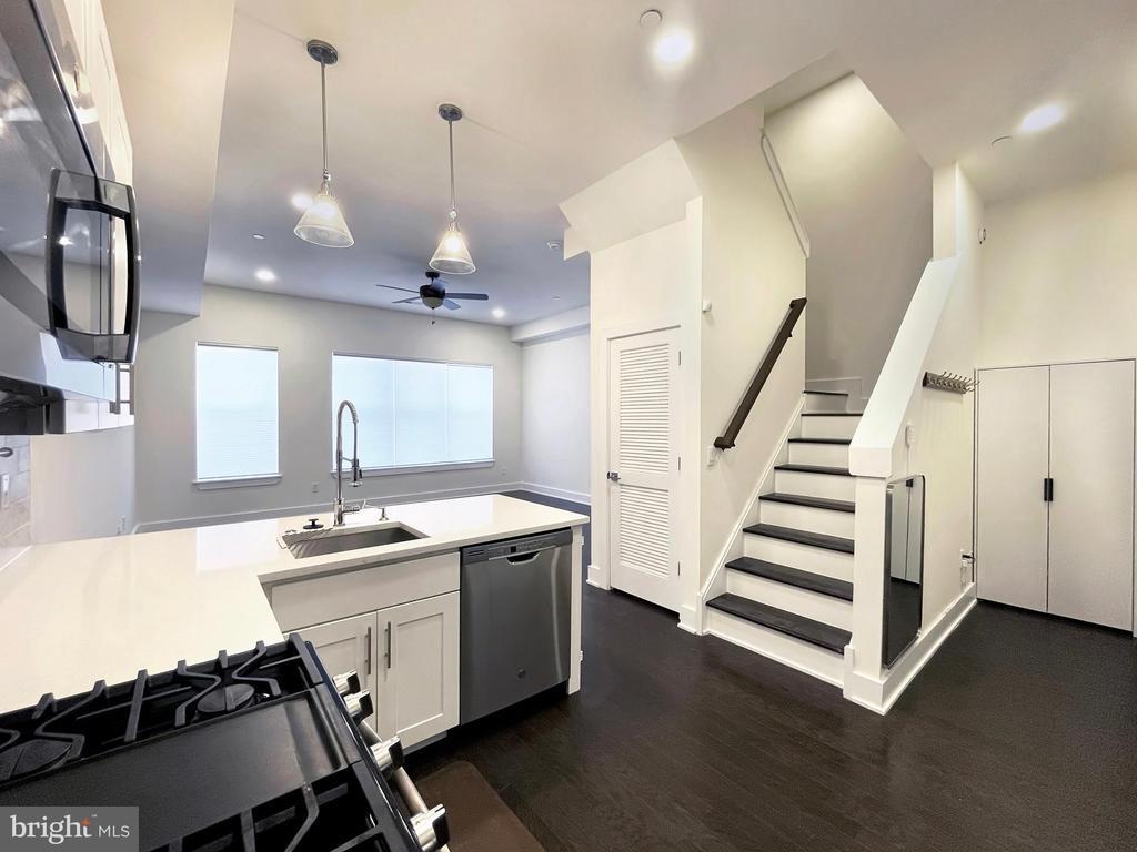 Foto principal - 514 W Montgomery Ave