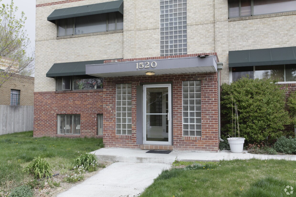 Building Photo - 1520 Glencoe St
