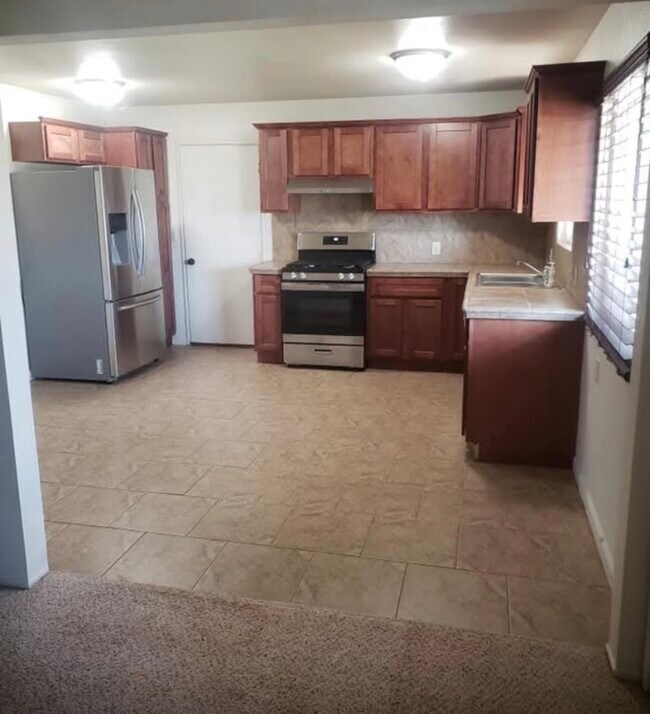 Foto del edificio - 12425 Riverside Rd