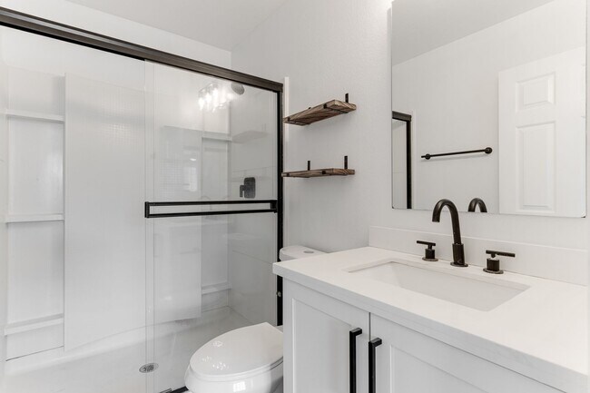 Building Photo - Modern 3-Bed Home in Green Valley – Beautifully Updated!