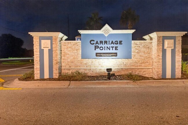 Building Photo - 7961 Carriage Pointe Dr