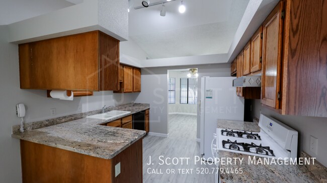 Foto del edificio - 8957 W Rose Ln