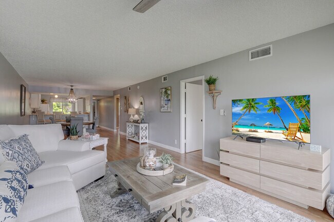 Foto del edificio - 154 Palm Dr