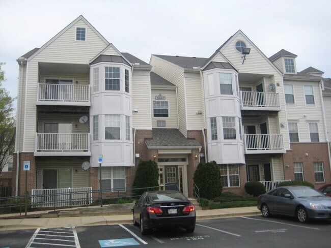 Foto del edificio - 8941 Town Center Cir
