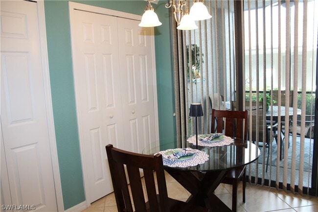 Foto del edificio - 10044 Siesta Bay Dr