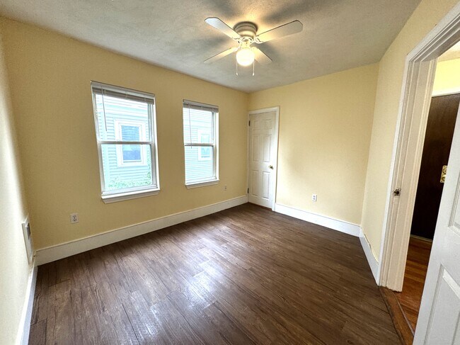 Foto del edificio - 4057 Washington St
