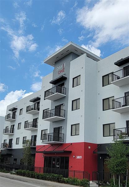 Building Photo - 3801 Davie Blvd