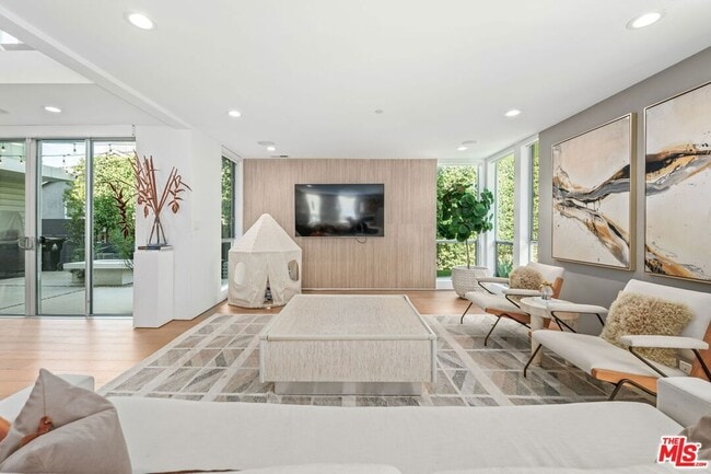 Photo - 2736 Armacost Ave House