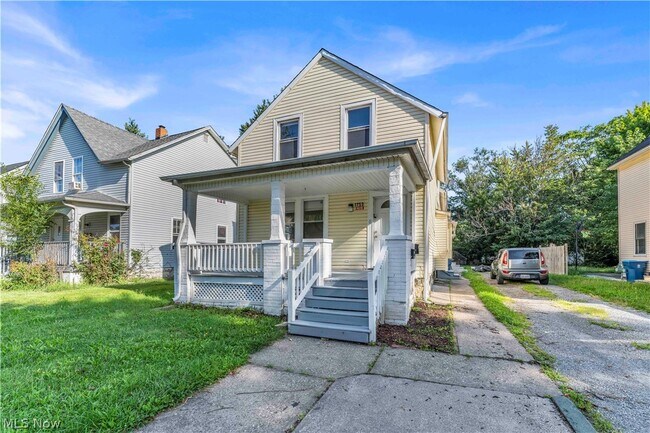 Building Photo - 1753 E 30th St