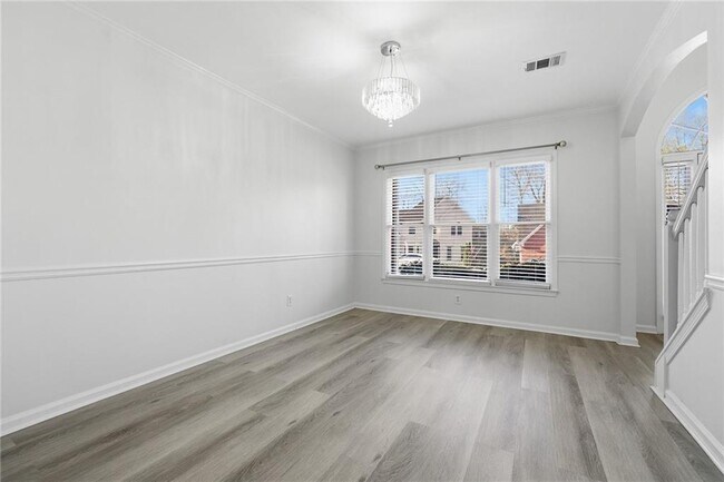 Foto del edificio - 1150 River Overlook Dr NW