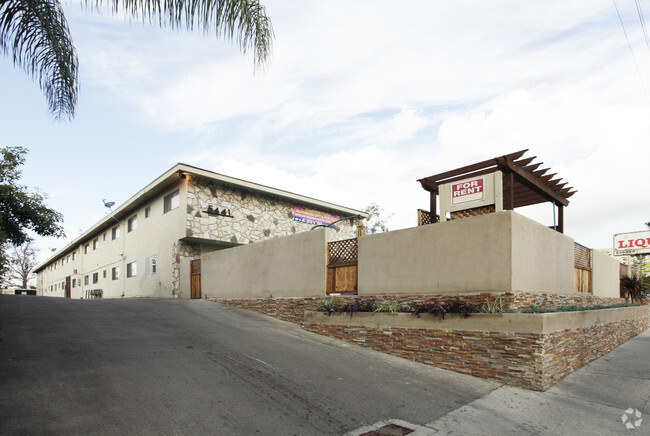 Whittier Place Apartments - 5441 Norwalk Blvd