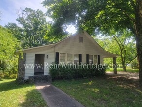 Building Photo - 8554 Campbellton St