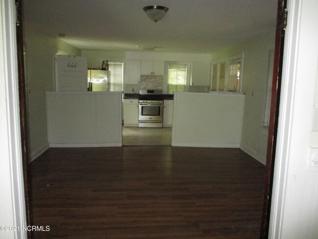 Building Photo - 1565 NC-24