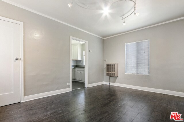 Building Photo - 4225 Lockwood Ave