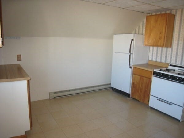 Building Photo - 113 Pleasant St