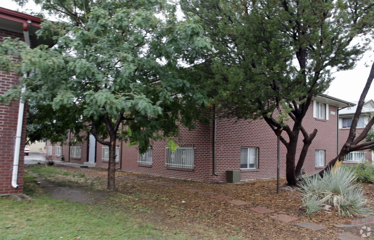 Building Photo - The Concord Apartments