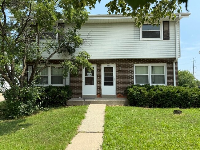 Building Photo - 9056 N Joyce Ave