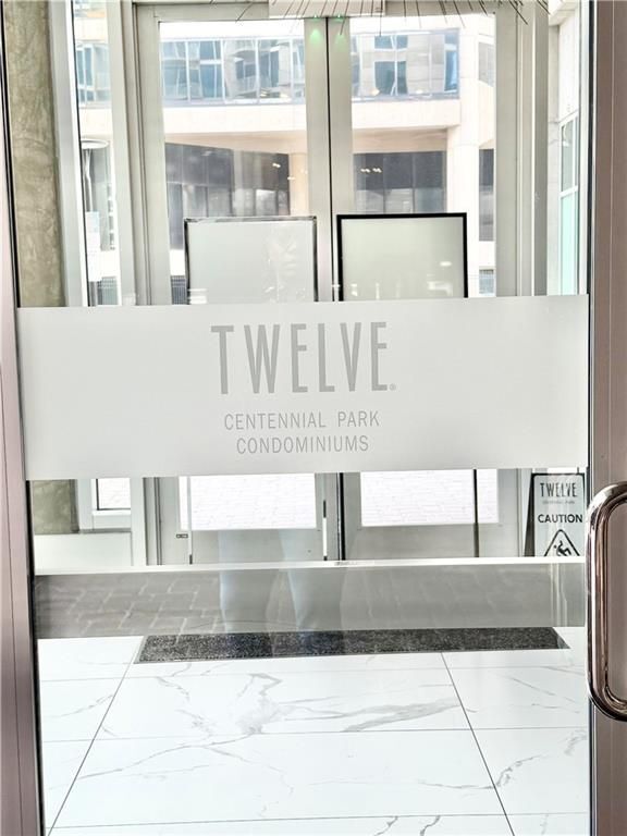 Foto del edificio - 400 W Peachtree St NW