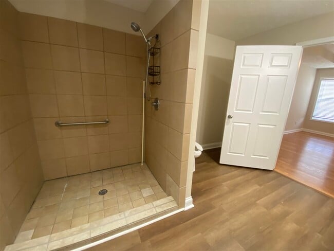 Building Photo - 1442 Calgary Way