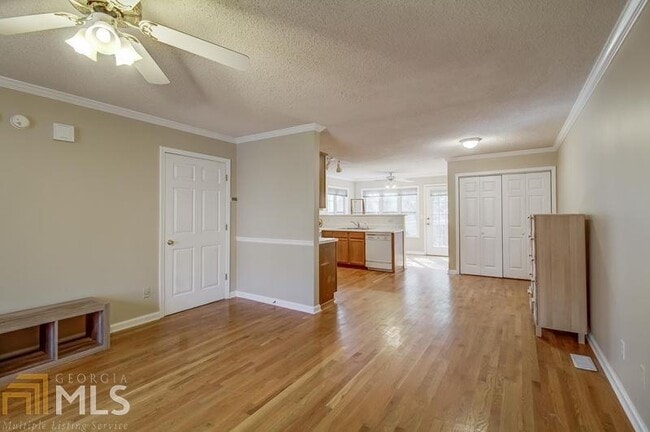 Building Photo - 104 Davis Mill Ct