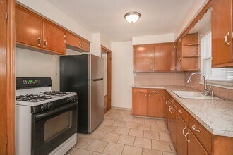 Building Photo - 16806 Holly Hill Dr