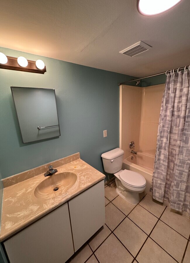 Bathroom - 1155 Maple St