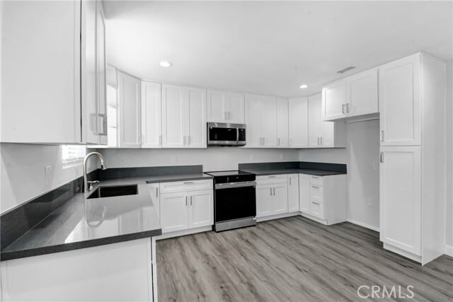 Building Photo - 6554 Kinlock Ave