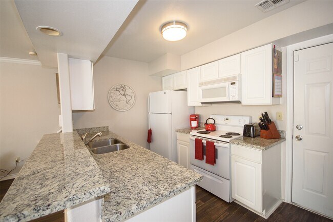 Foto del edificio - 1527 Creekside Ln