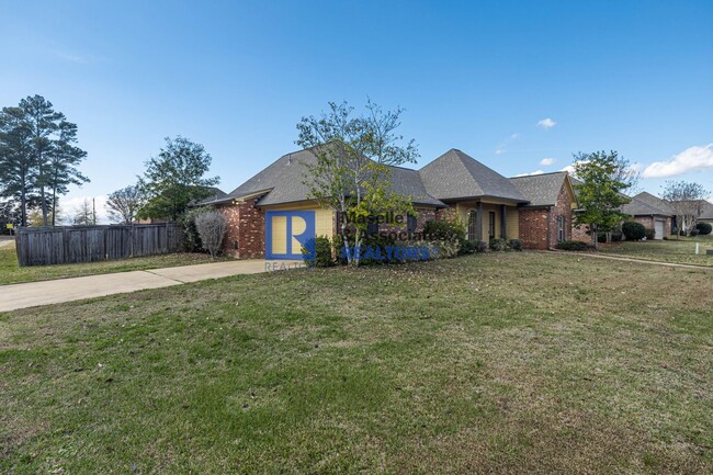 Building Photo - 3 Bed/2 Bath Home in Germantown School District