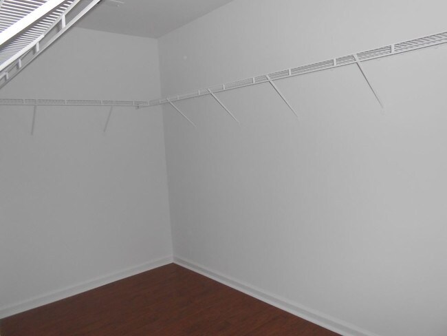 Building Photo - 2 Heatherford Court