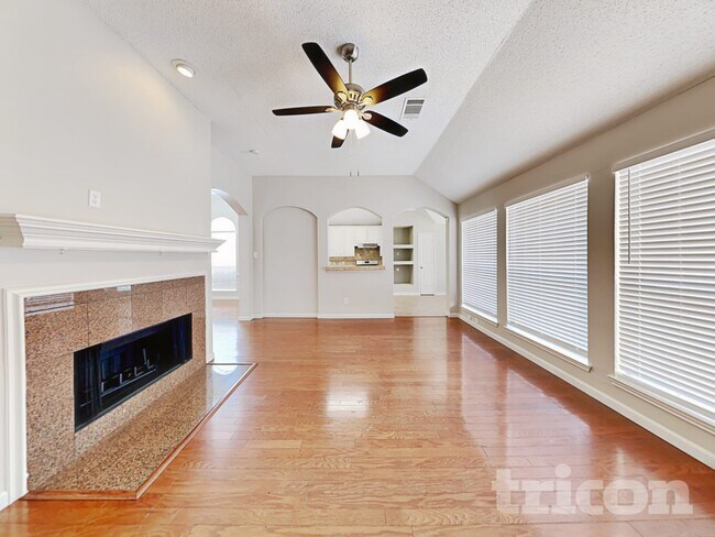 Foto del edificio - 1041 Essex Dr