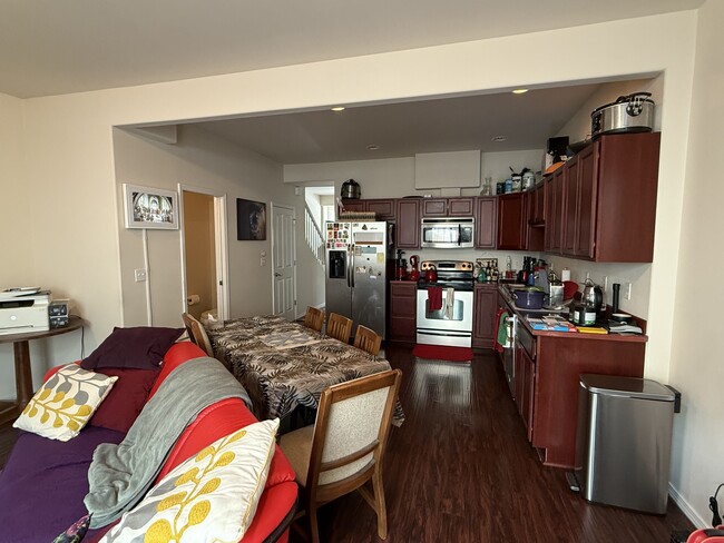 Living Room 03 - 4586 Campbell Park Loop