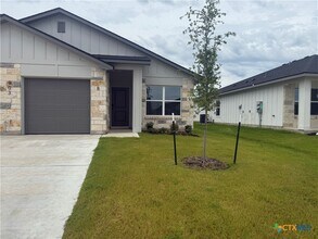 Building Photo - 903 Switchgrass Dr