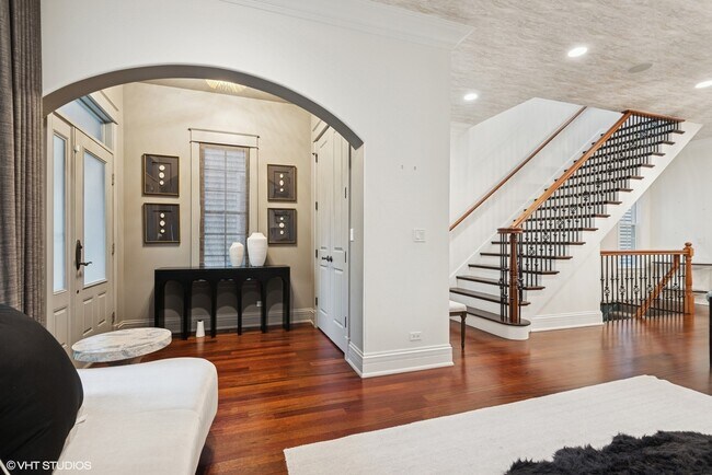 Foto del edificio - 4516 N Damen Ave
