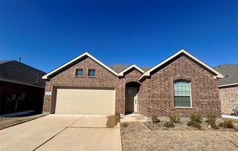 Building Photo - 2113 Donker Dr