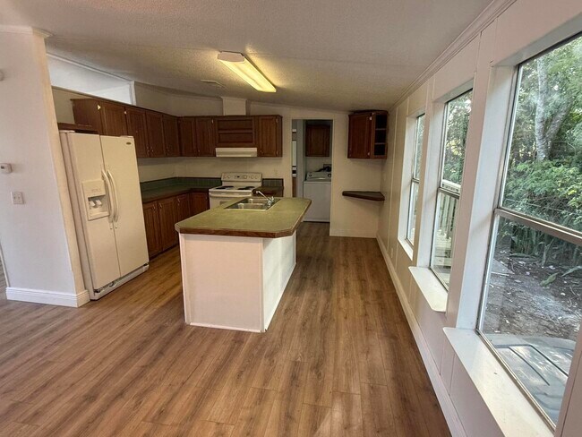 Foto del edificio - 12002 SW Sandalfoot Blvd