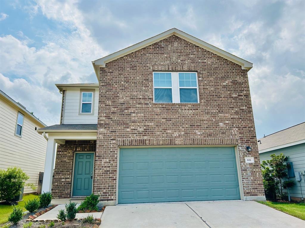Foto principal - 681 Amesbury Rd
