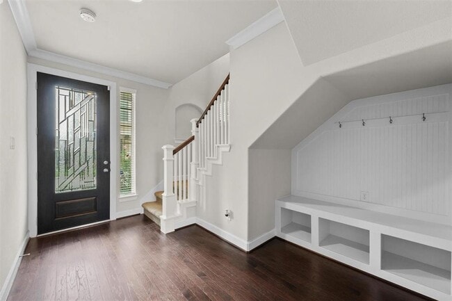 Building Photo - 9611 Knights Station Dr