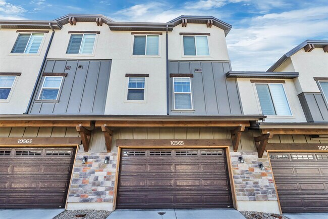 Foto del edificio - Michael Eng